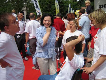 Soproga predsednika Barbara Miklič Türk se je udeležila 5. Delovega dobrodelnega ženskega teka